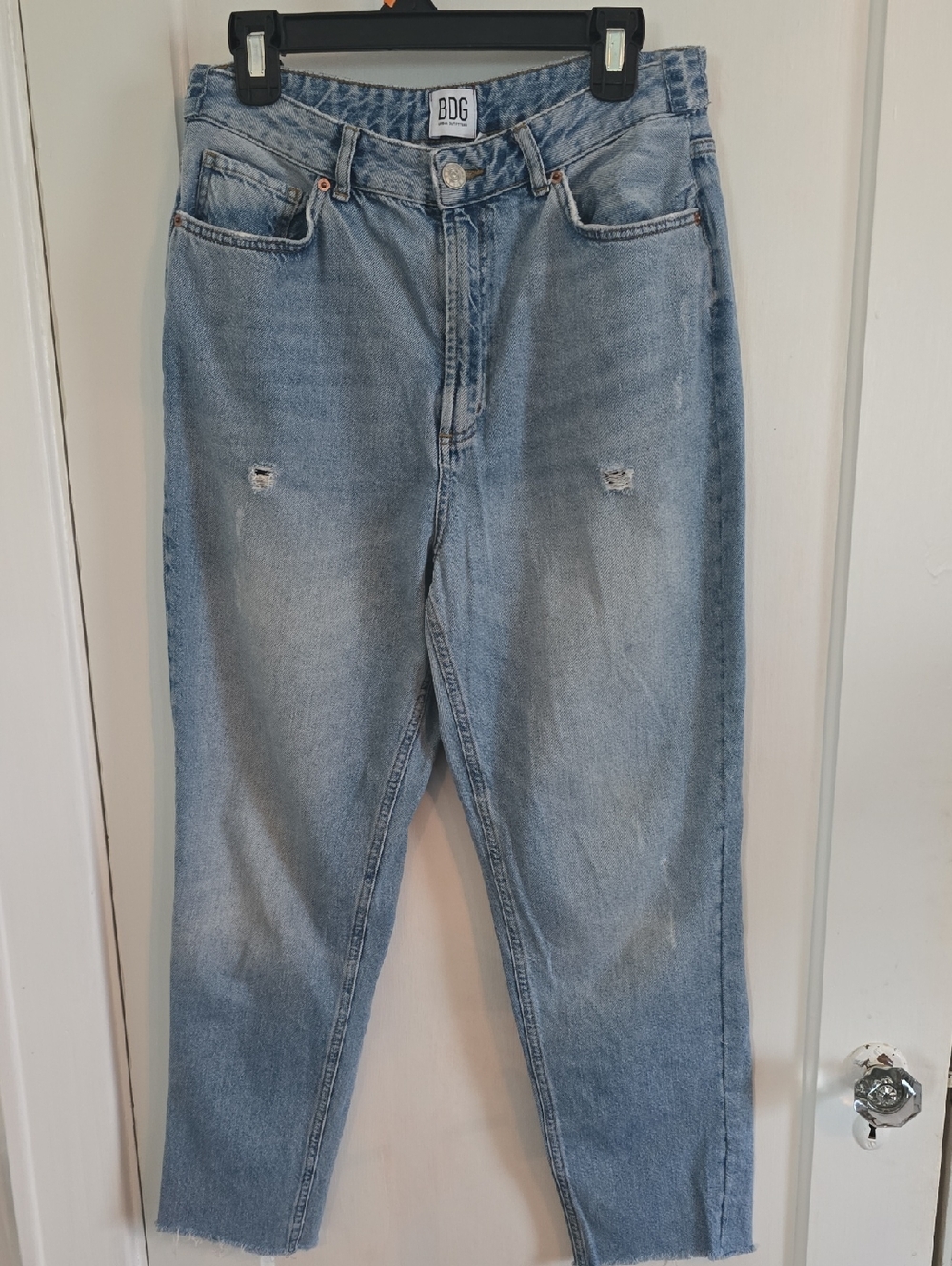 MOM Jeans BDG Light Blue Cropped Straight Jeans